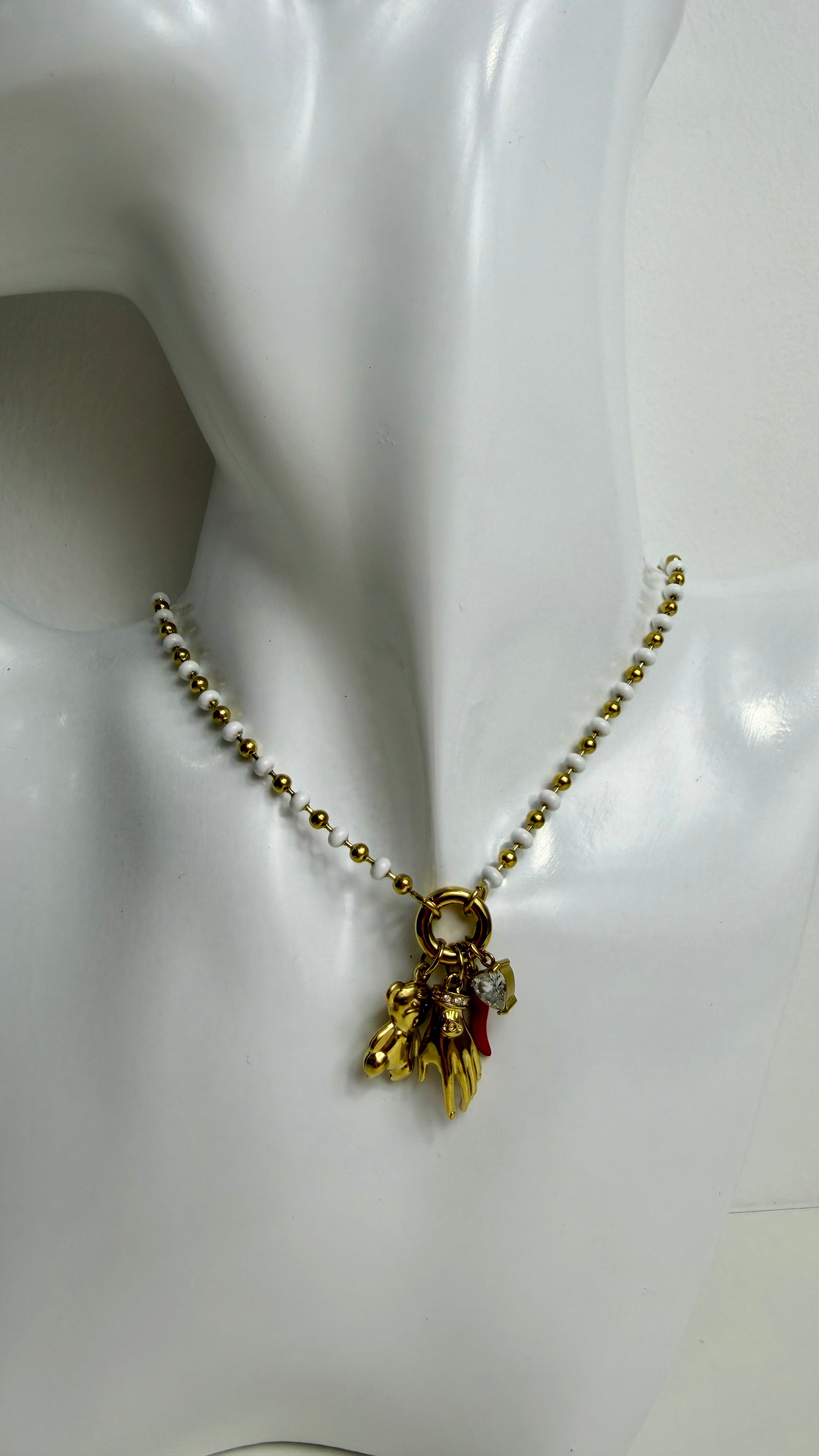 Collana charmy
