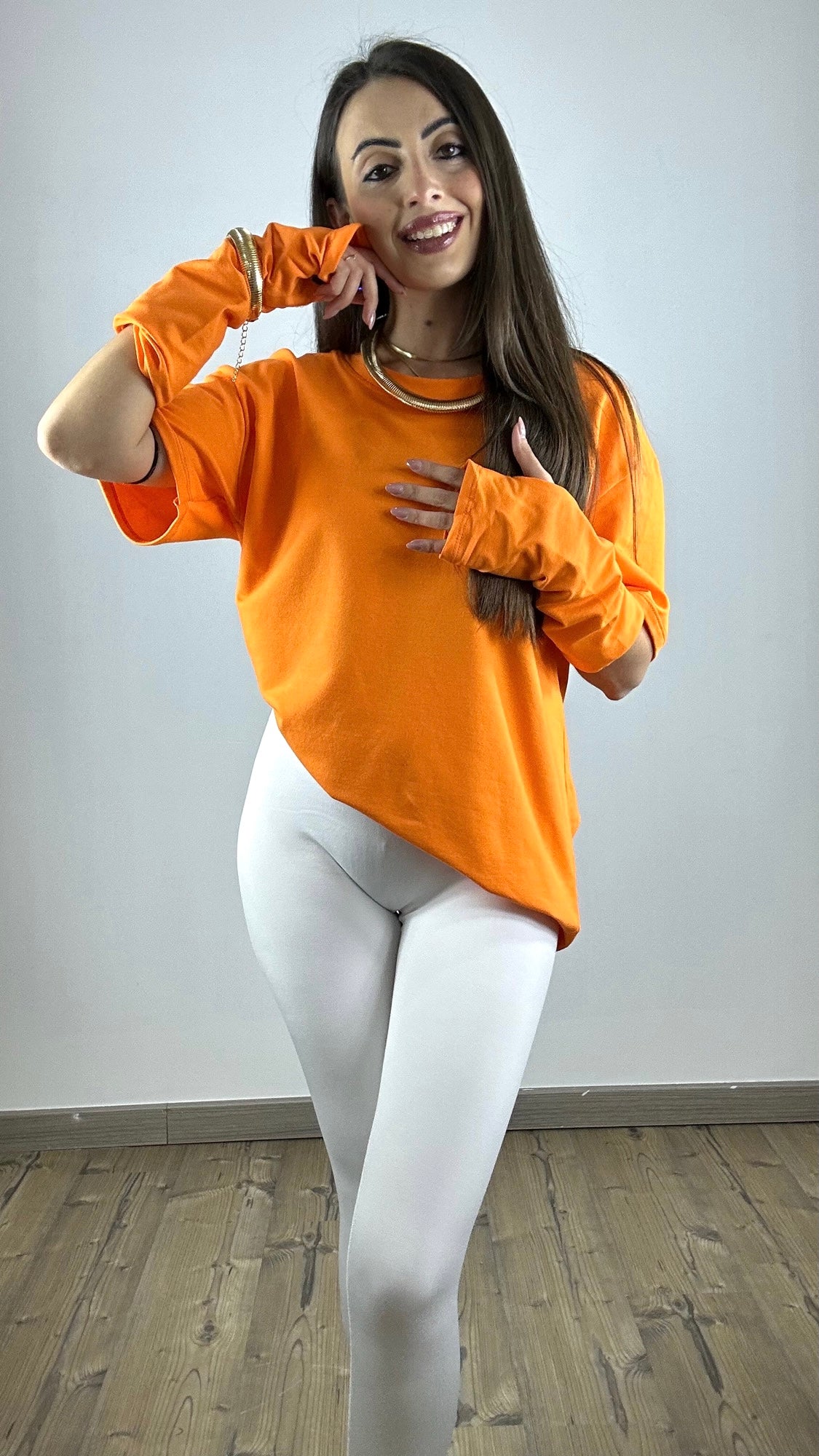 T-shirt con manicotti