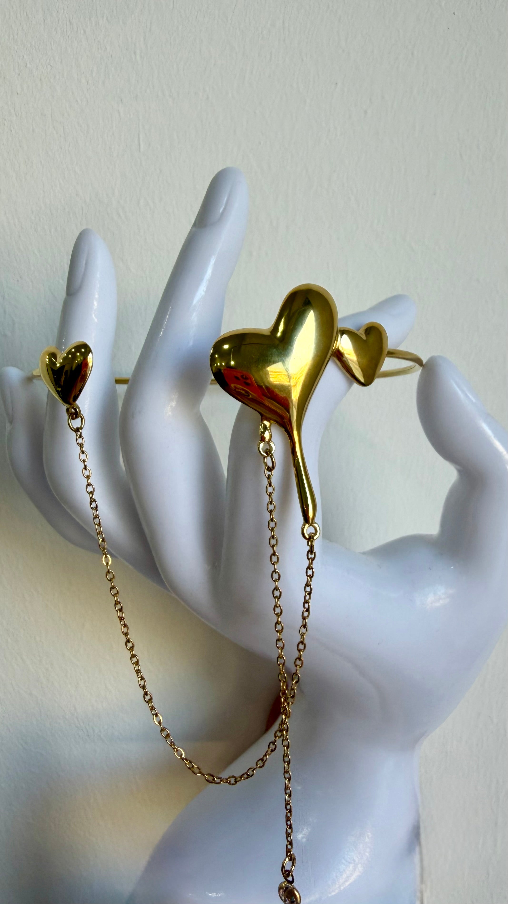 Bracciale rigido cuore