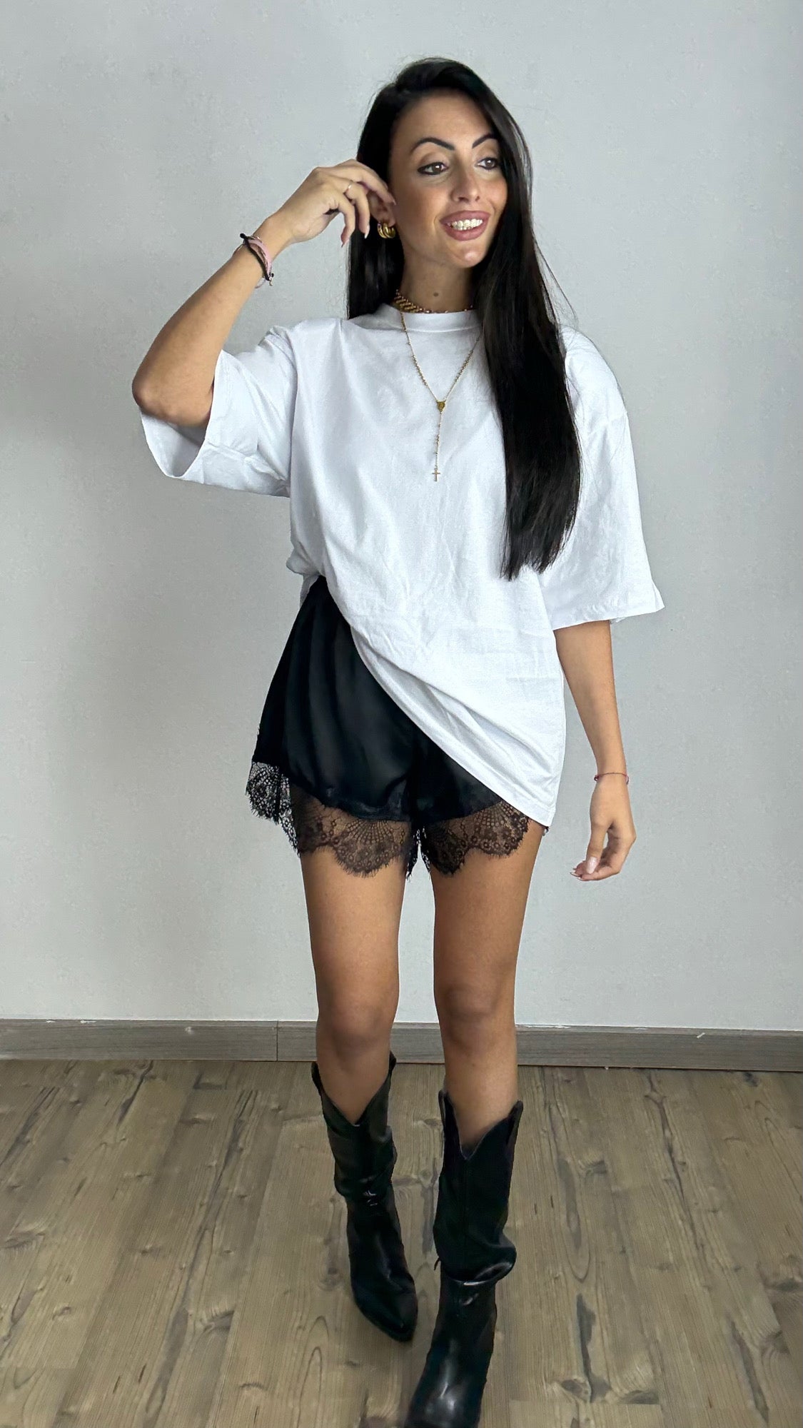 T-shirt Over Just West