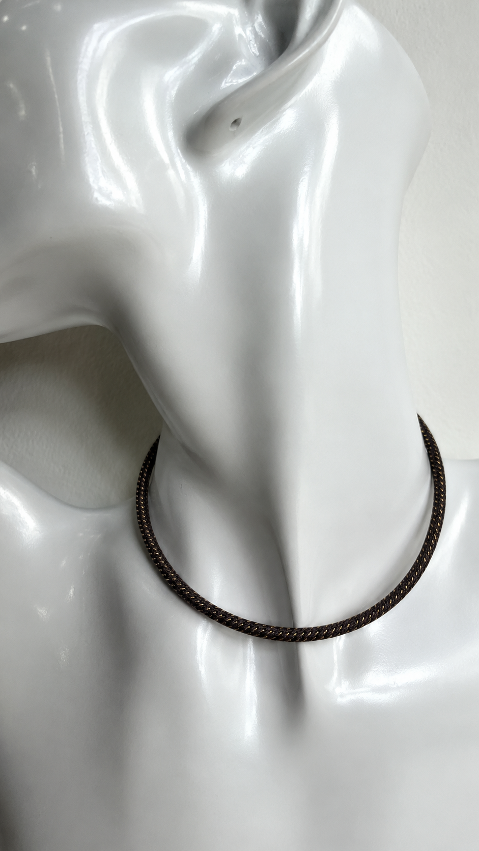 Collana magnetica