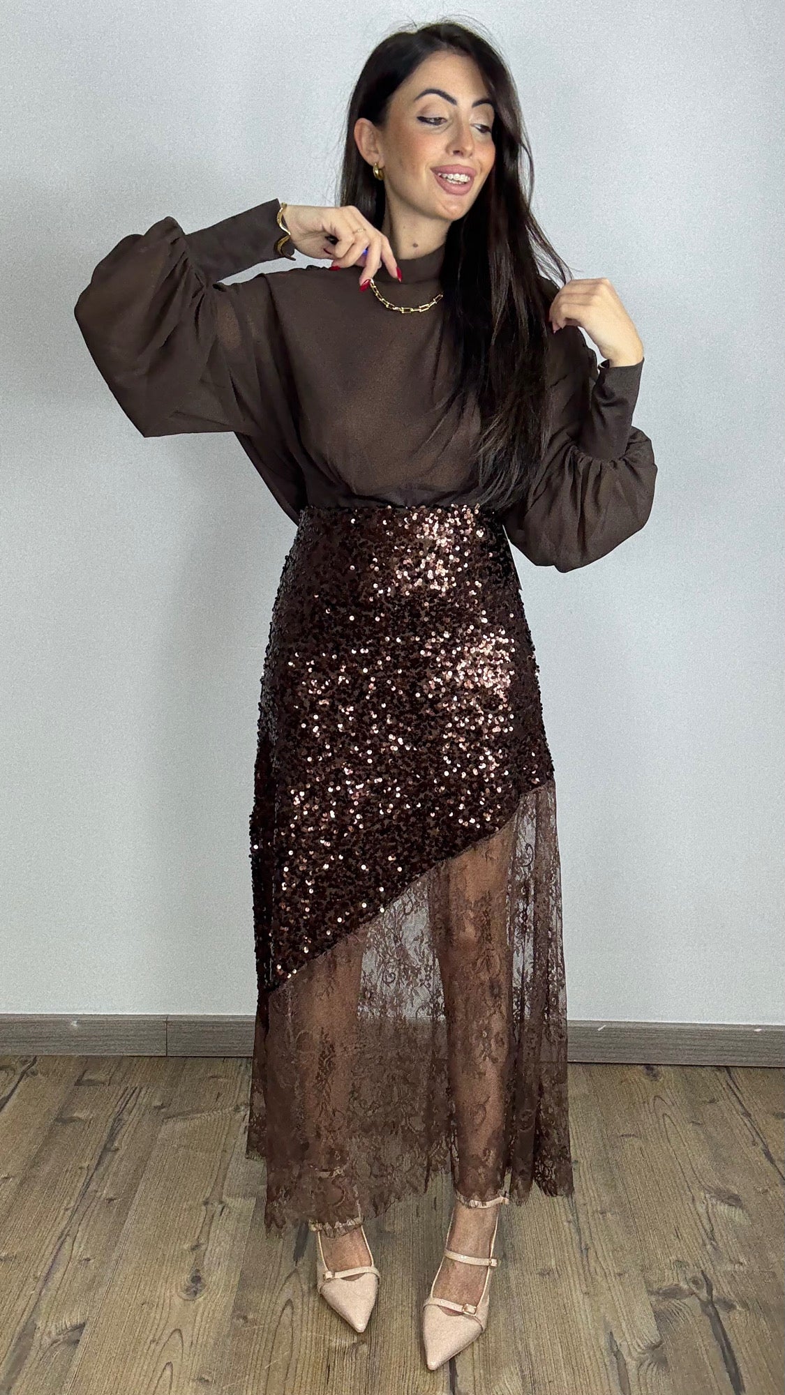 Longuette paillettes e pizzo