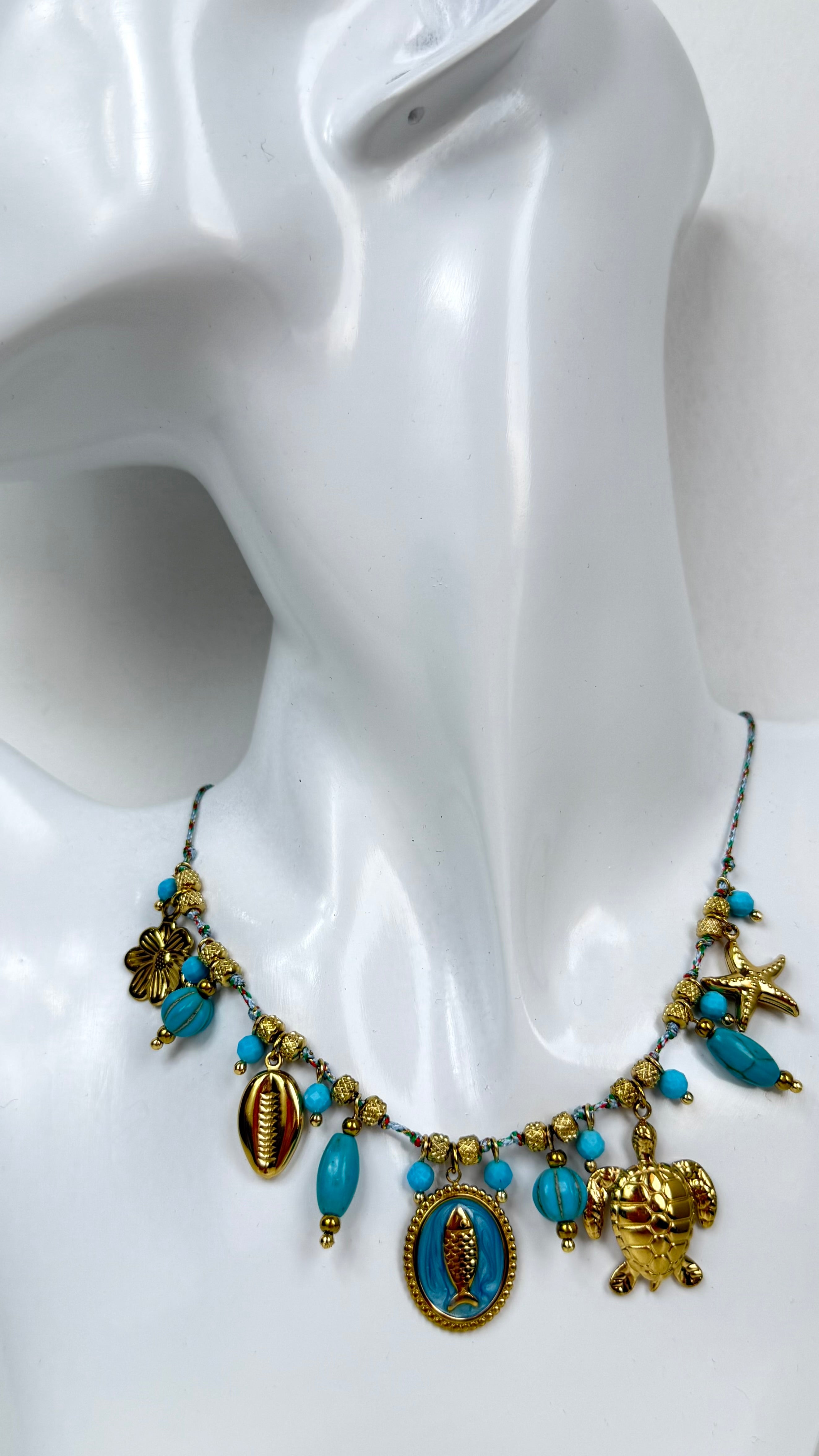 Collana azzurra