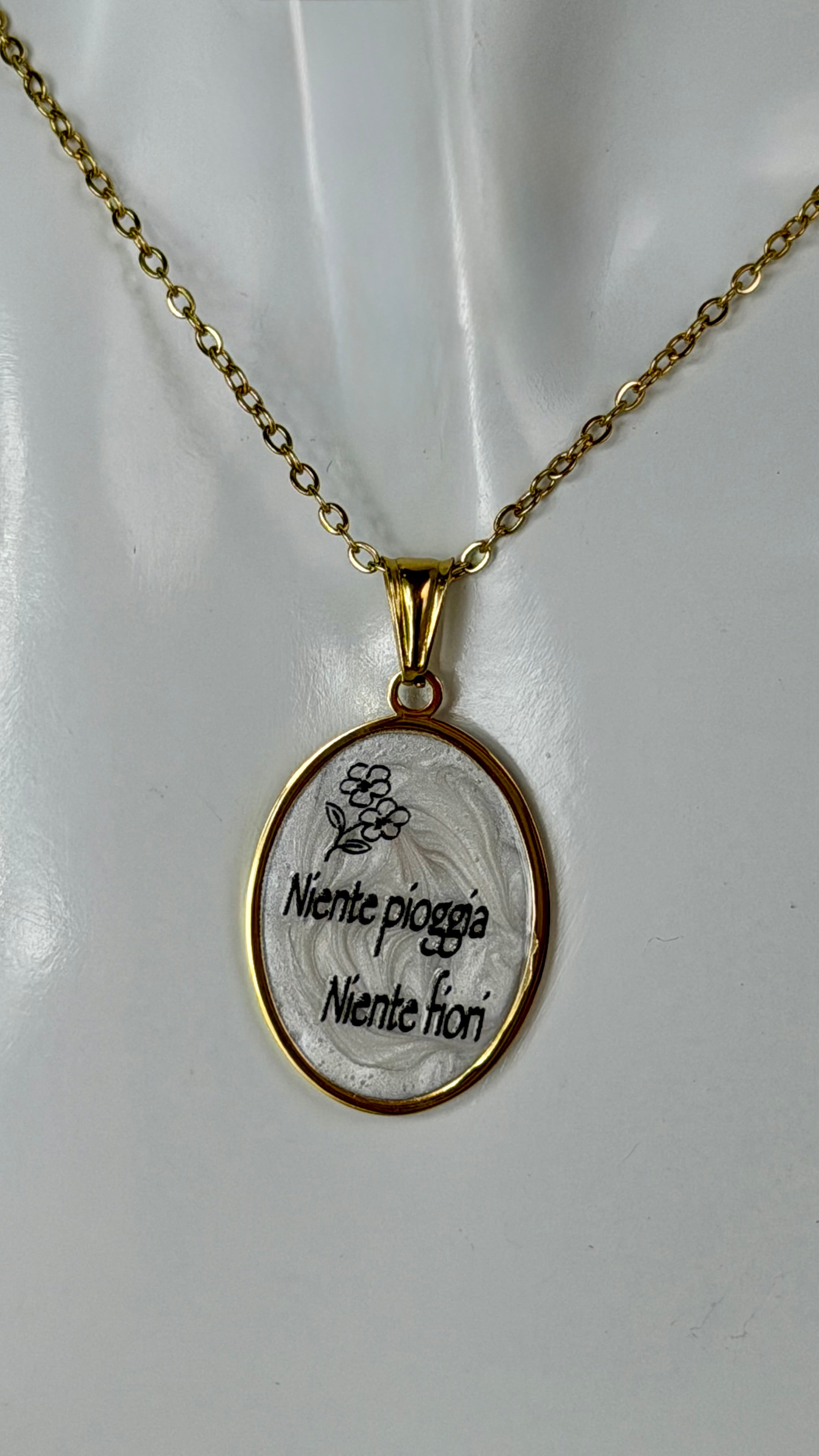 Collana niente pioggia niente fiori