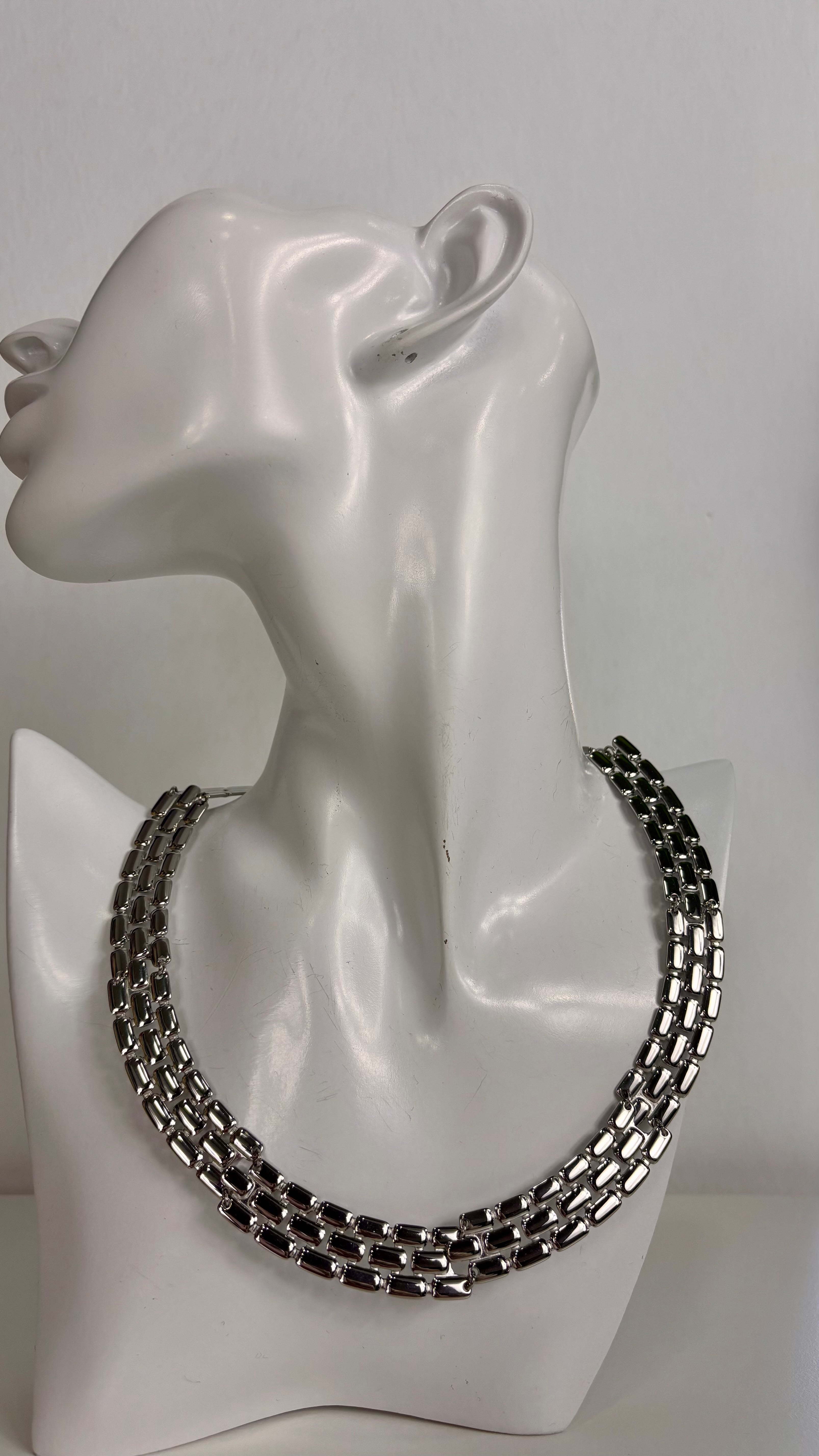 Collana Gaya