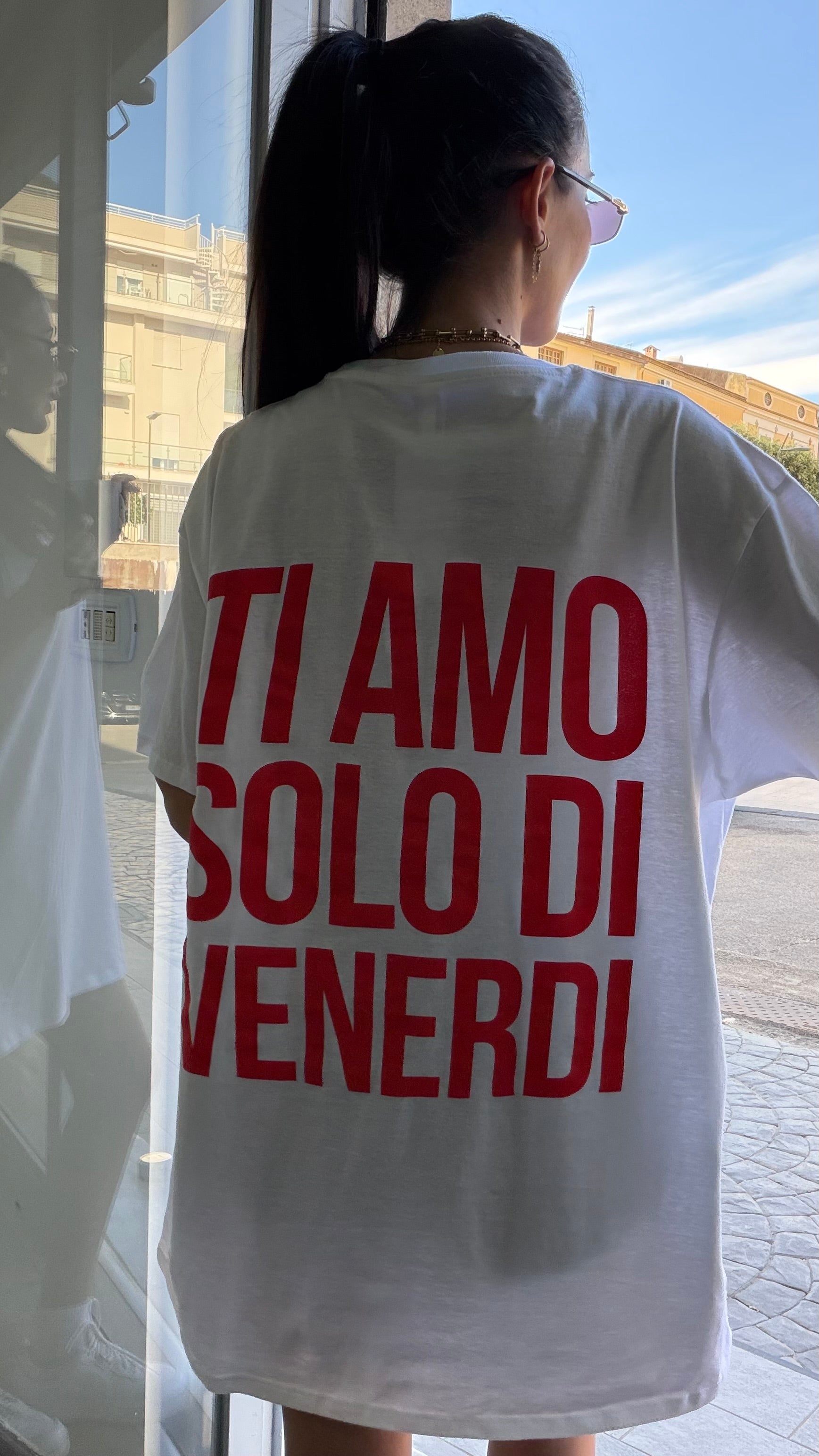 T-shirt Ti amo solo di Venerdì