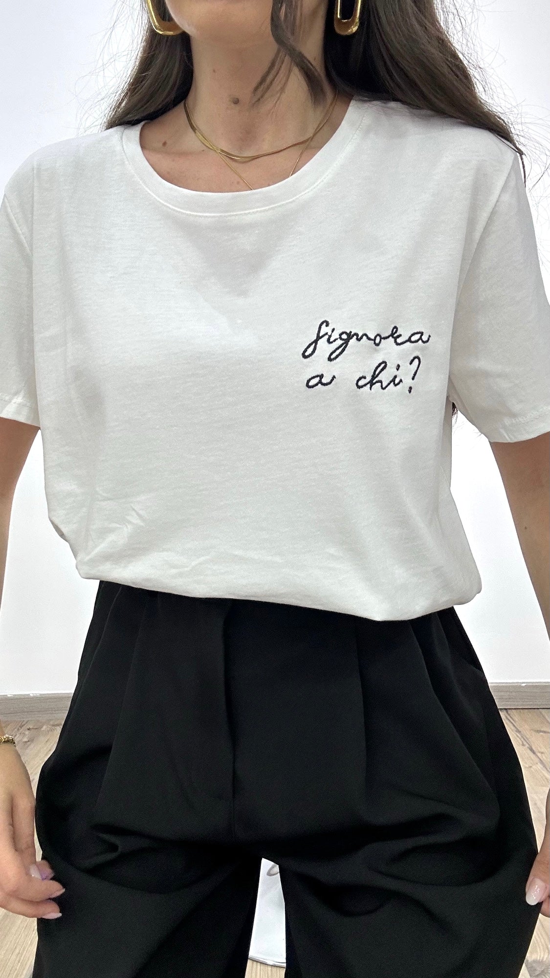 T-shirt Signora a Chi?