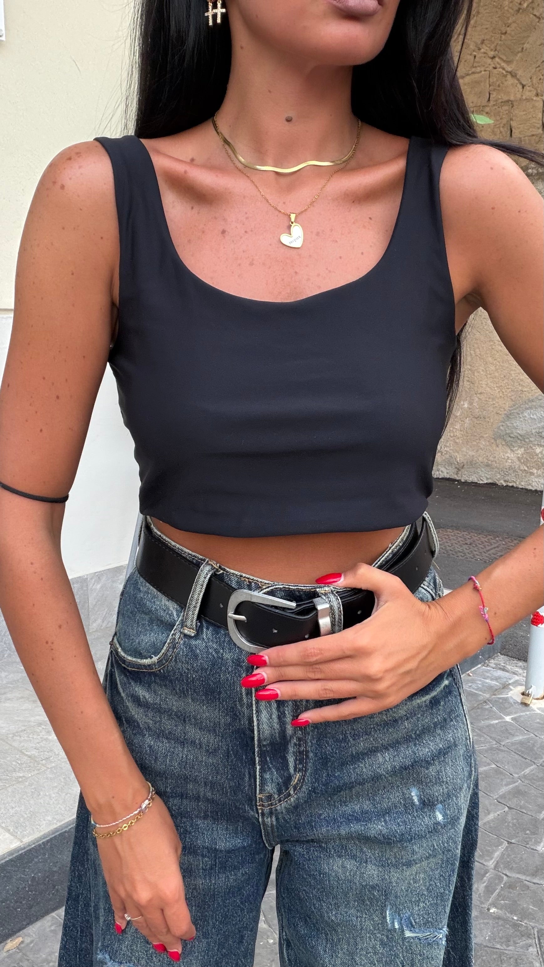 Top crop 16810
