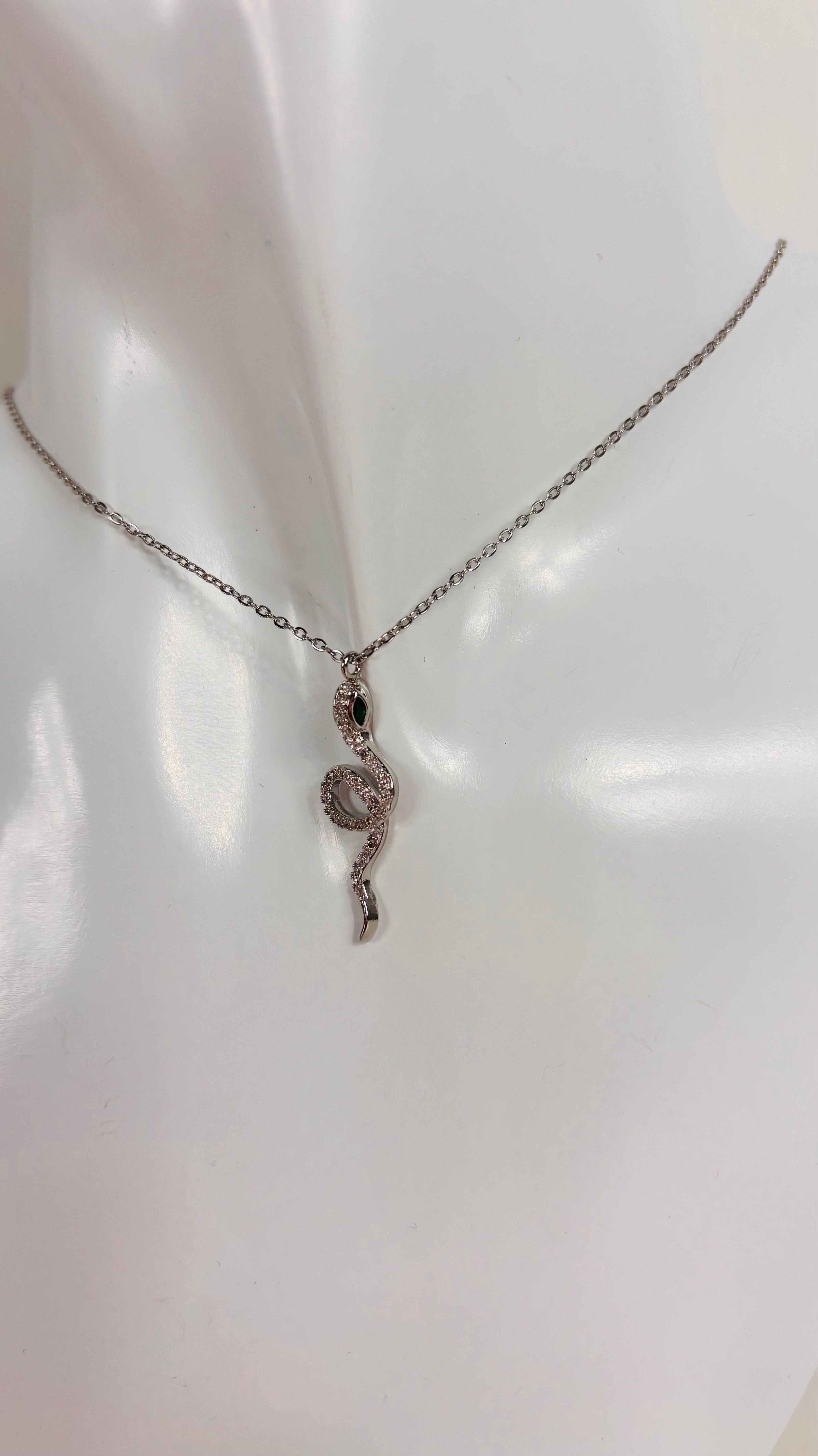 Collana Snake