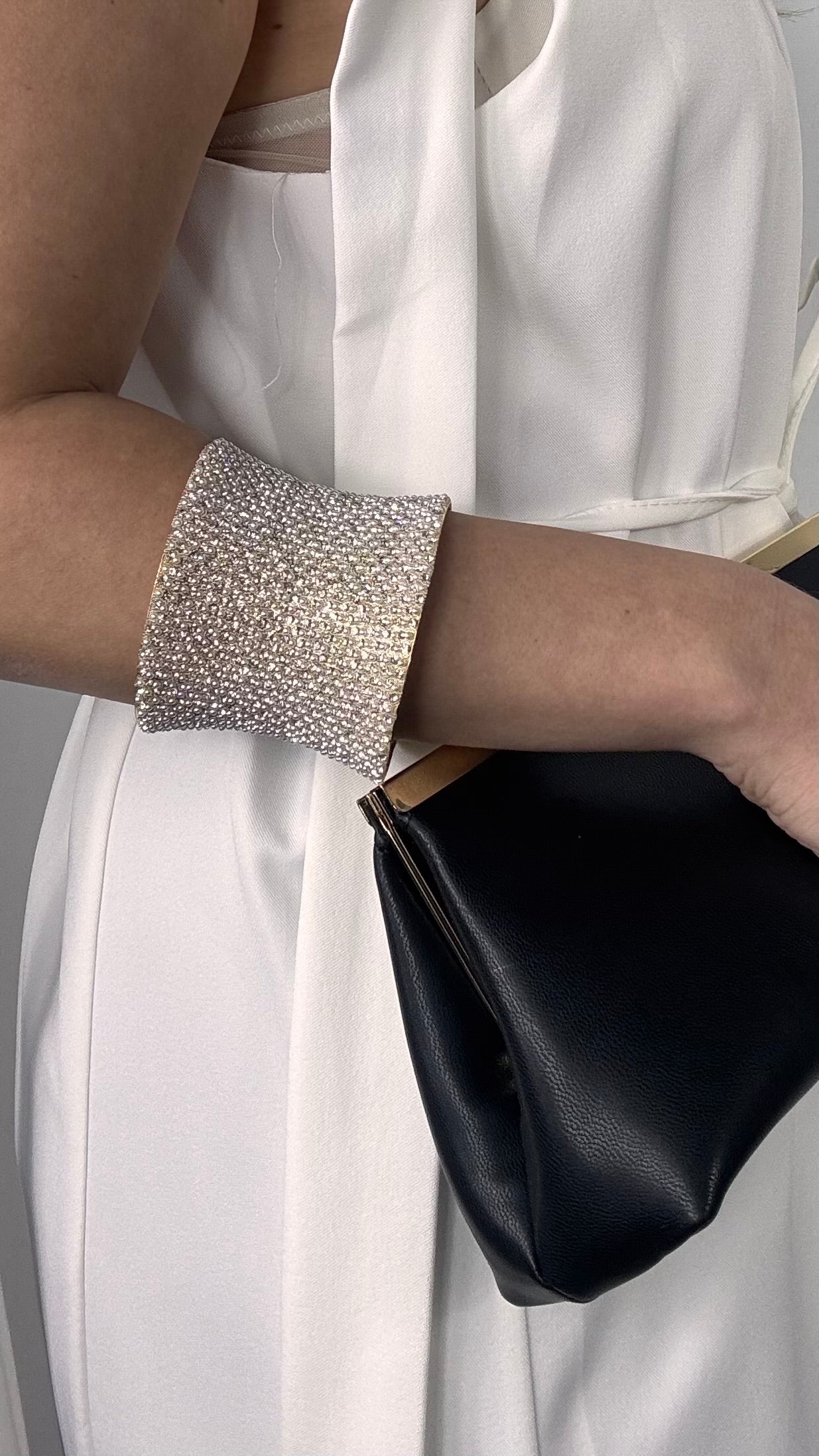 Bracciale rigido a fascia