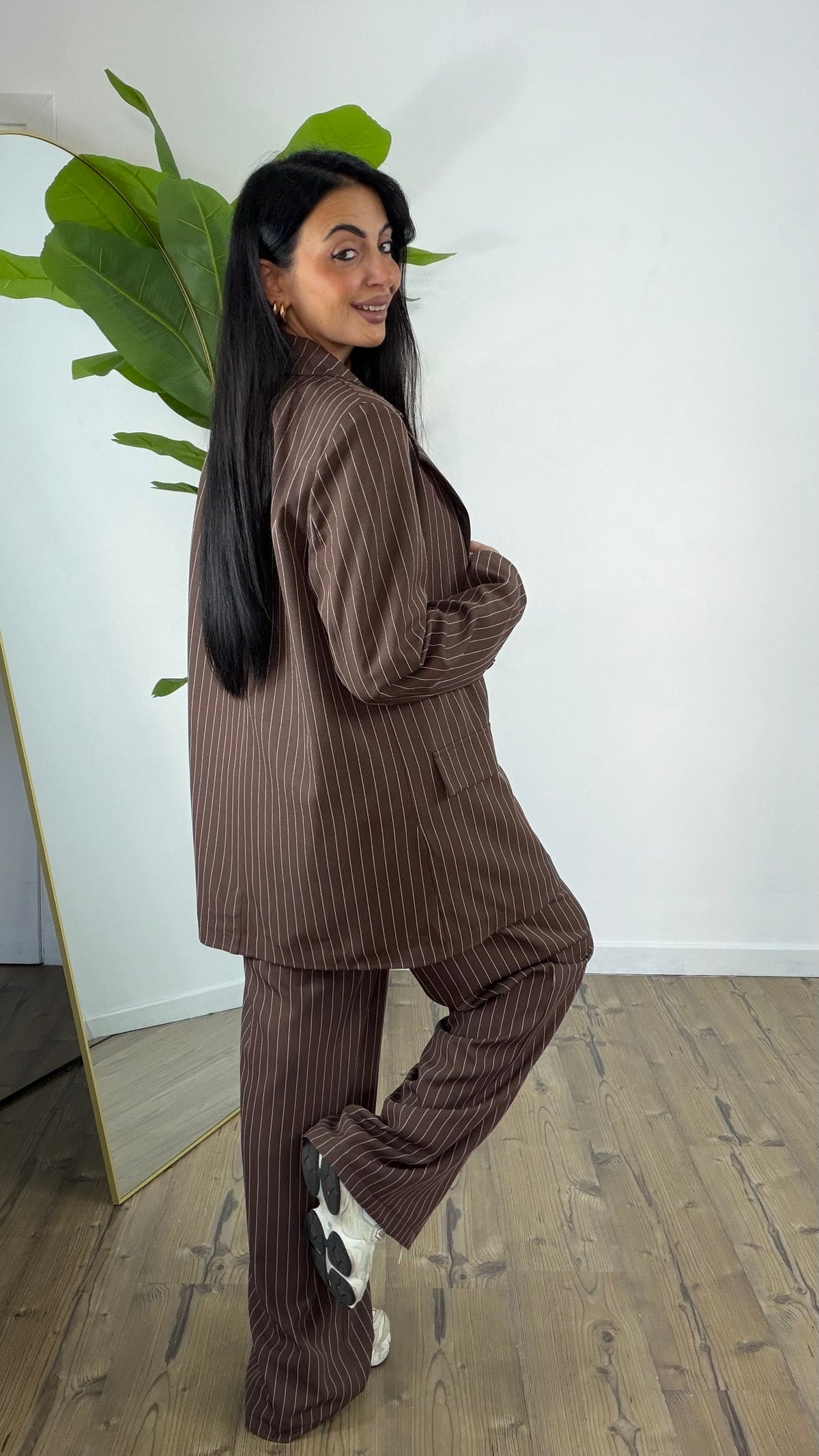 Tailleur Dolly gessato Marrone